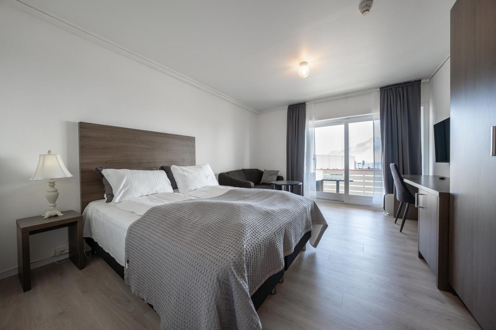Sunde Fjord Hotel, Free And Easy Parking Solavagen Ngoại thất bức ảnh